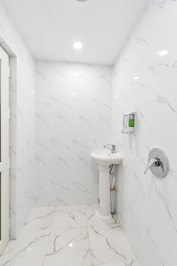 7 Days Hotel Алматы Экстерьер фото