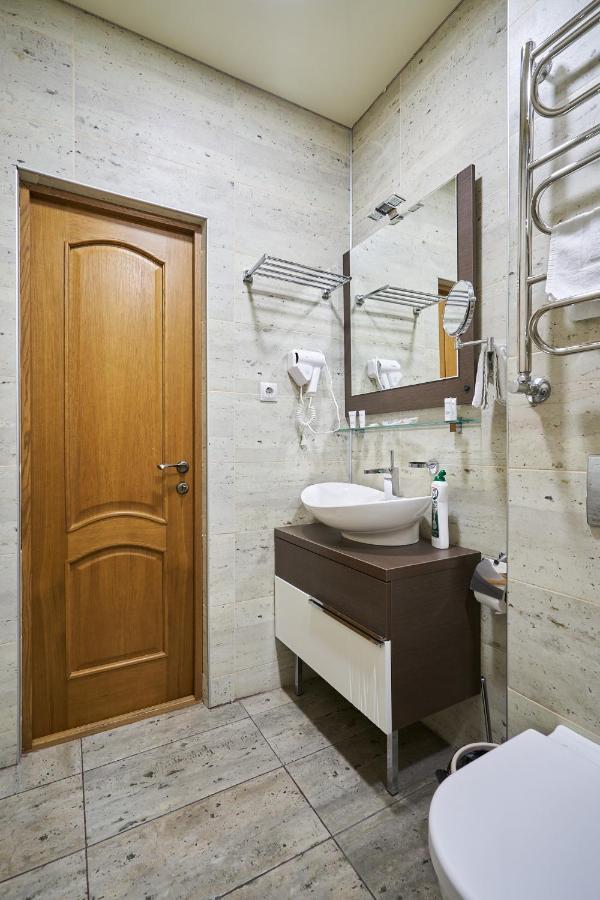 7 Days Hotel Алматы Экстерьер фото